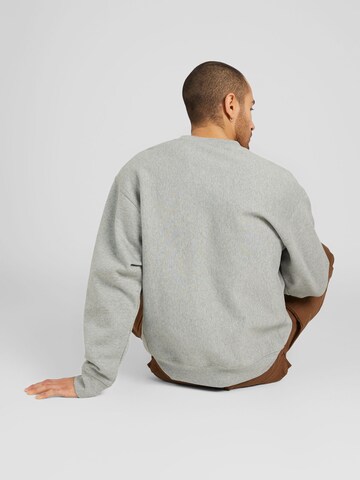 Carhartt WIPSweater majica 'American Script' - siva boja