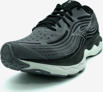 MIZUNO Running Shoes 'Wave Skyrise 4' in Grey