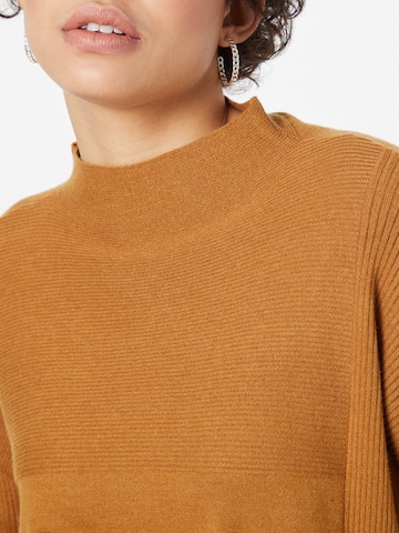 Fransa Sweater in Brown