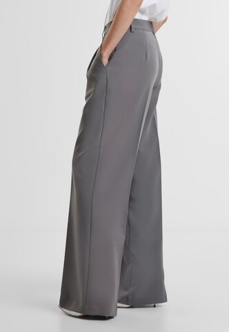Urban Classics Wide leg Pleat-front trousers in Grey