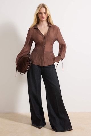 Trendyol - Blusa en marrón