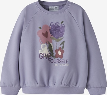 NAME IT Sweatshirt 'NMFOKLA' i lila: framsida