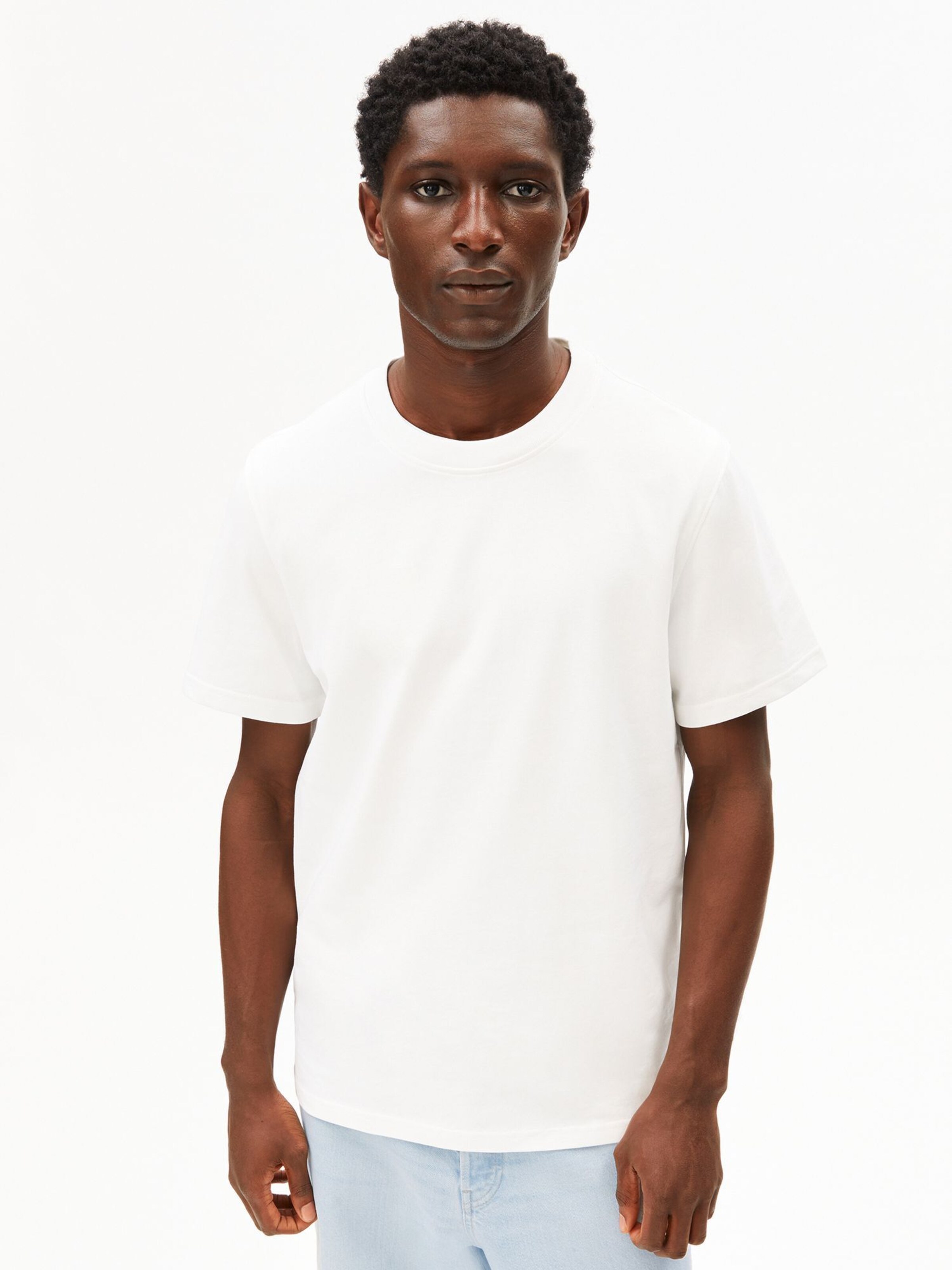 ARMEDANGELS T-Shirt in Weiß: Vorderseite