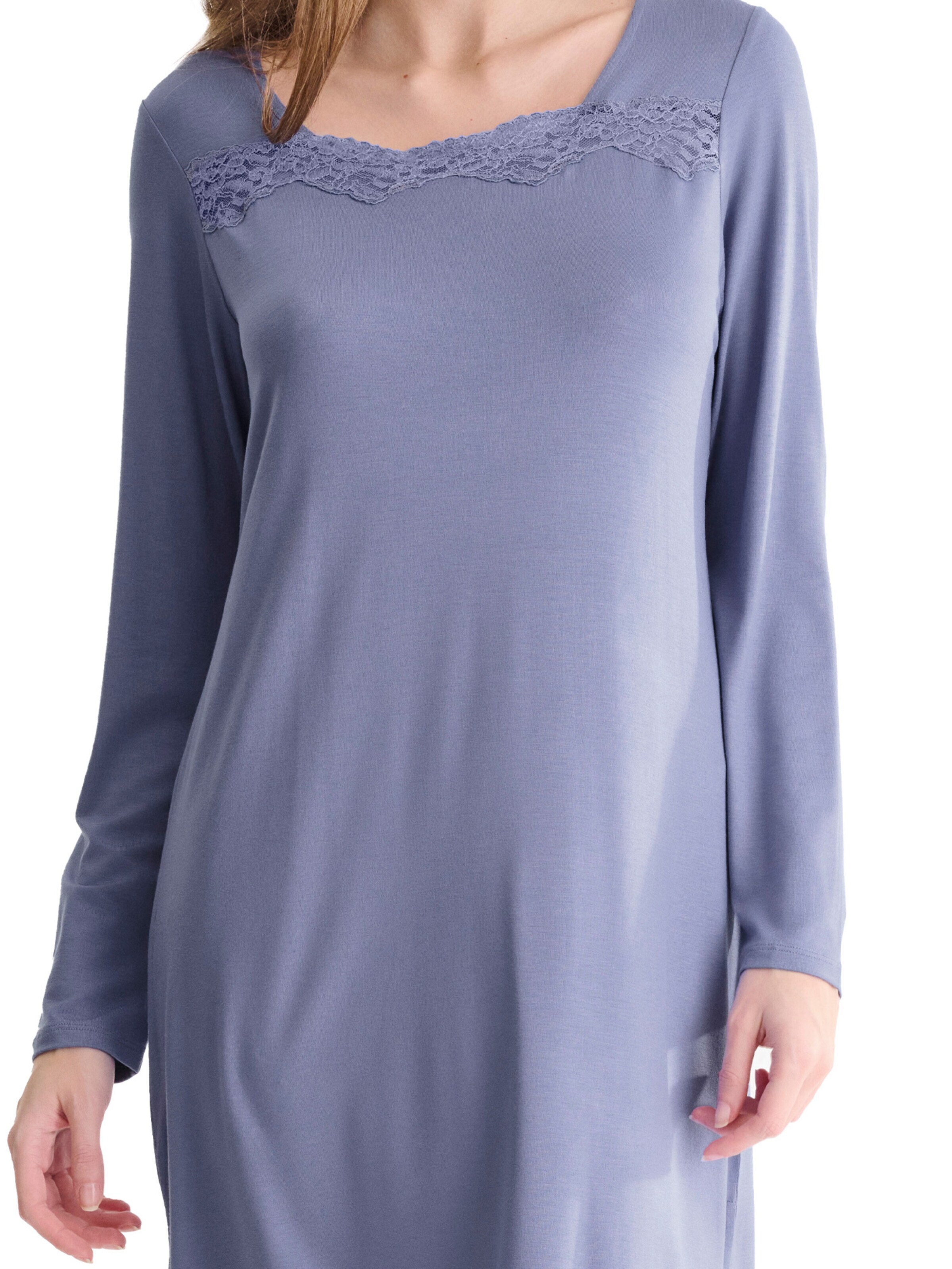 Lisca Nightgown 'Tania' in Purple