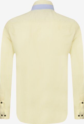 Sir Raymond Tailor Regular fit Button Up Shirt 'Lisburn' in Yellow