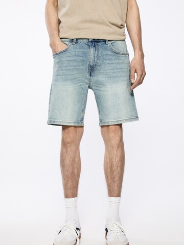 Pull&Bear Slimfit Shorts in Blau: predná strana