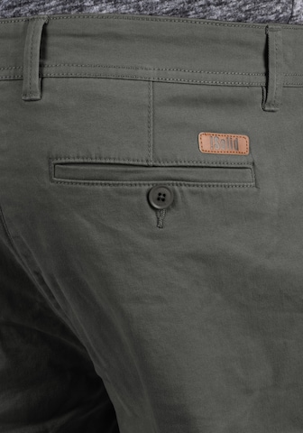 !Solid Regular Chinoshorts 'Lomego' in Grau