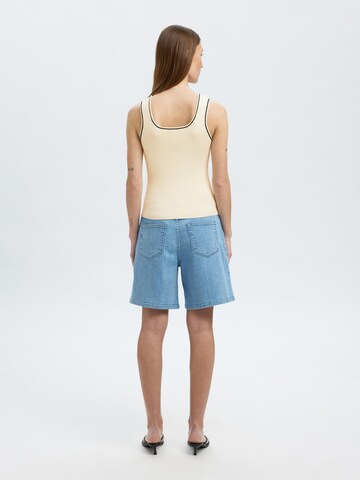 Top in maglia di SELECTED in bianco