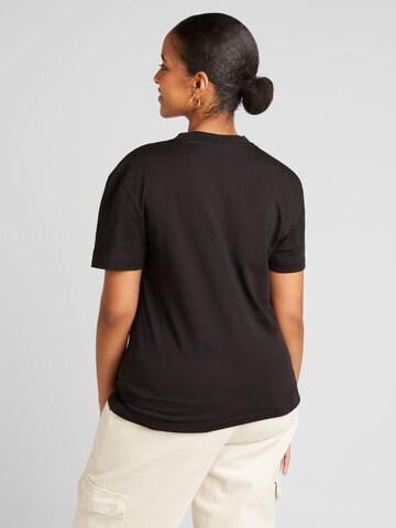 Calvin Klein Jeans Curve - Camiseta en negro