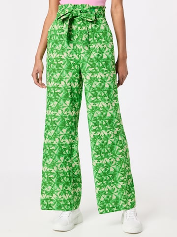 Lollys Laundry Élére vasalt nadrágok 'Vicky' - zöld: elől