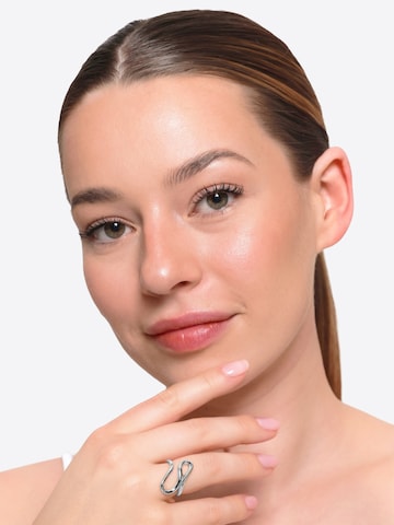 Bague Heideman en argent : devant