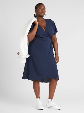 Vero Moda Curve - Vestido 'SAKI' em azul