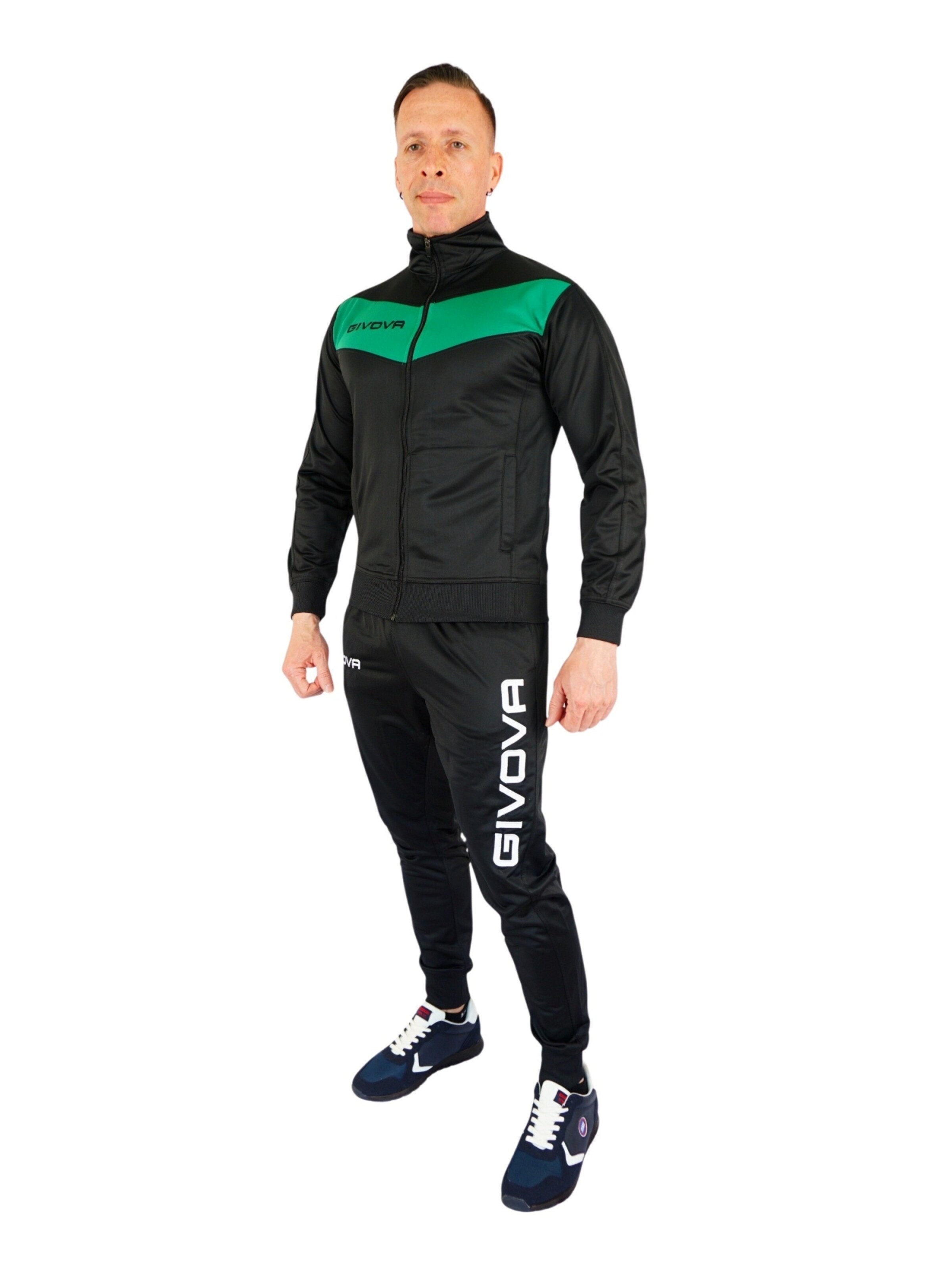 Survêtement Givova en noir : devant