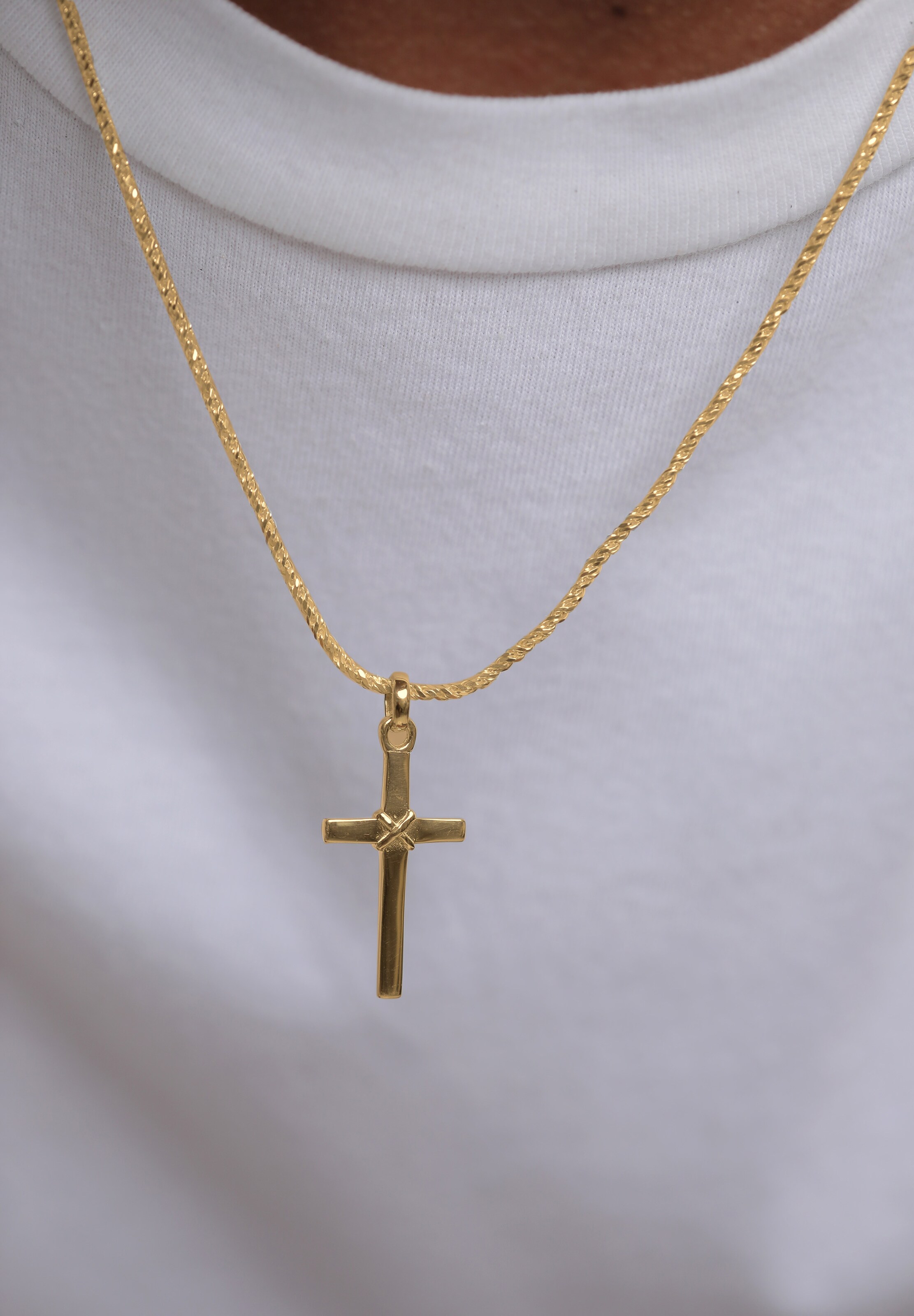 KUZZOI Ketting in Goud: voorkant