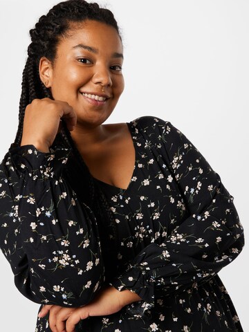 Robe 'Mariam' ABOUT YOU Curvy en noir