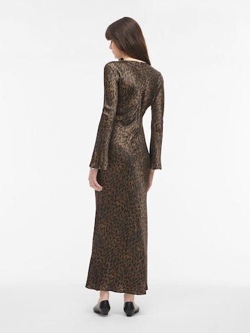 ROUGE EDIT - Vestido en marrón