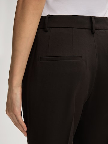 évasé Pantalon à plis 'Polina' JOOP! en noir