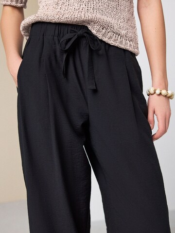 Next Barrel Hose in Schwarz