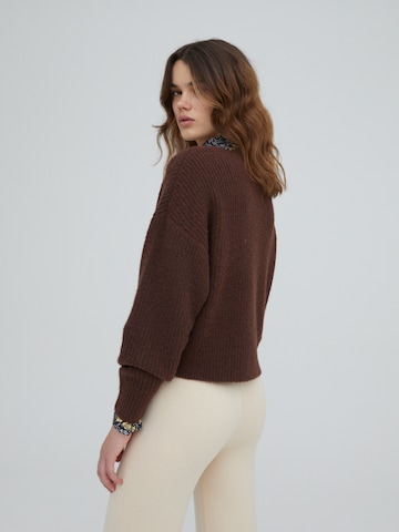 EDITED Knit cardigan 'Ronja' in Brown