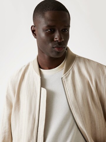 GUESS Jacke in Beige
