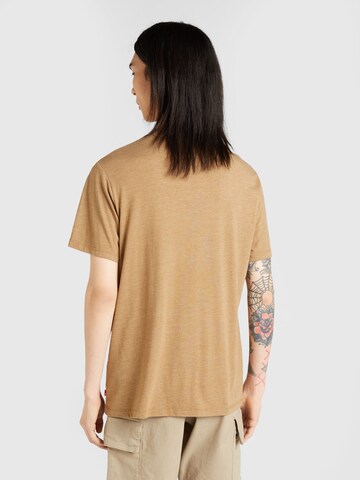 LEVI'S ® Regular T-Shirt in Grün