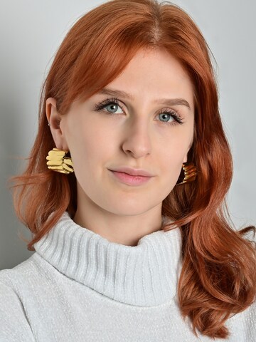 Akzent Earrings '"Regina" aus langlebigem Edelstahl, wasserfest, mit' in Gold: front