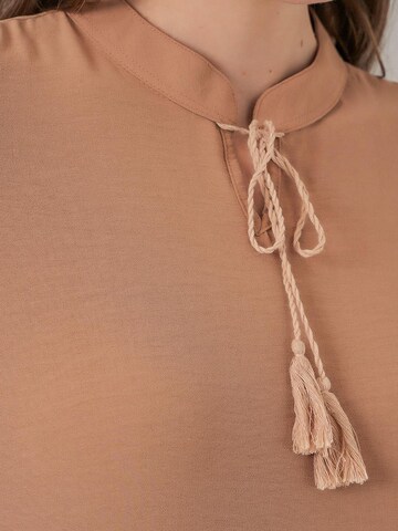 Robe Bigdart en beige