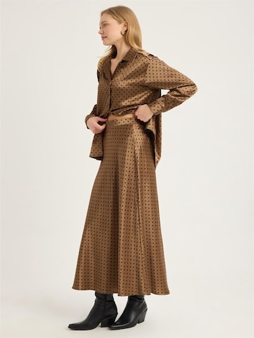 Costume HOME STORE en marron