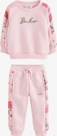 Baker by Ted Baker Juoksupuku värissä vaaleanpunainen: etupuoli