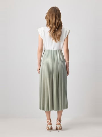Touche Prive Skirt in Green