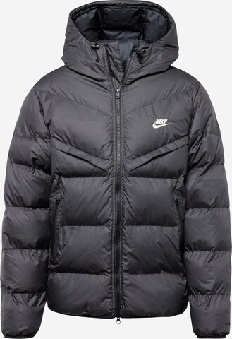 Nike Sportswear - Casaco de inverno em preto: frente