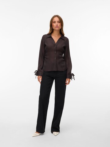 Camicia da donna 'VMLogalan' di VERO MODA in marrone: frontale