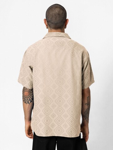 VAMOS CLO Comfort fit Button Up Shirt 'Bellevue' in Beige