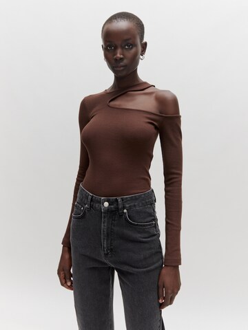 EDITED Shirt 'Vicenta' in Brown: front