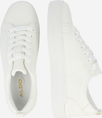 Sneaker bassa 'MEADOW' di ALDO in bianco