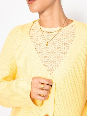 SASSYCLASSY Strickjacke‌‌‌‌‌‌‌ in Gelb