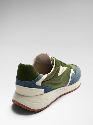 GUESS Sneaker 'Aria' in Grün