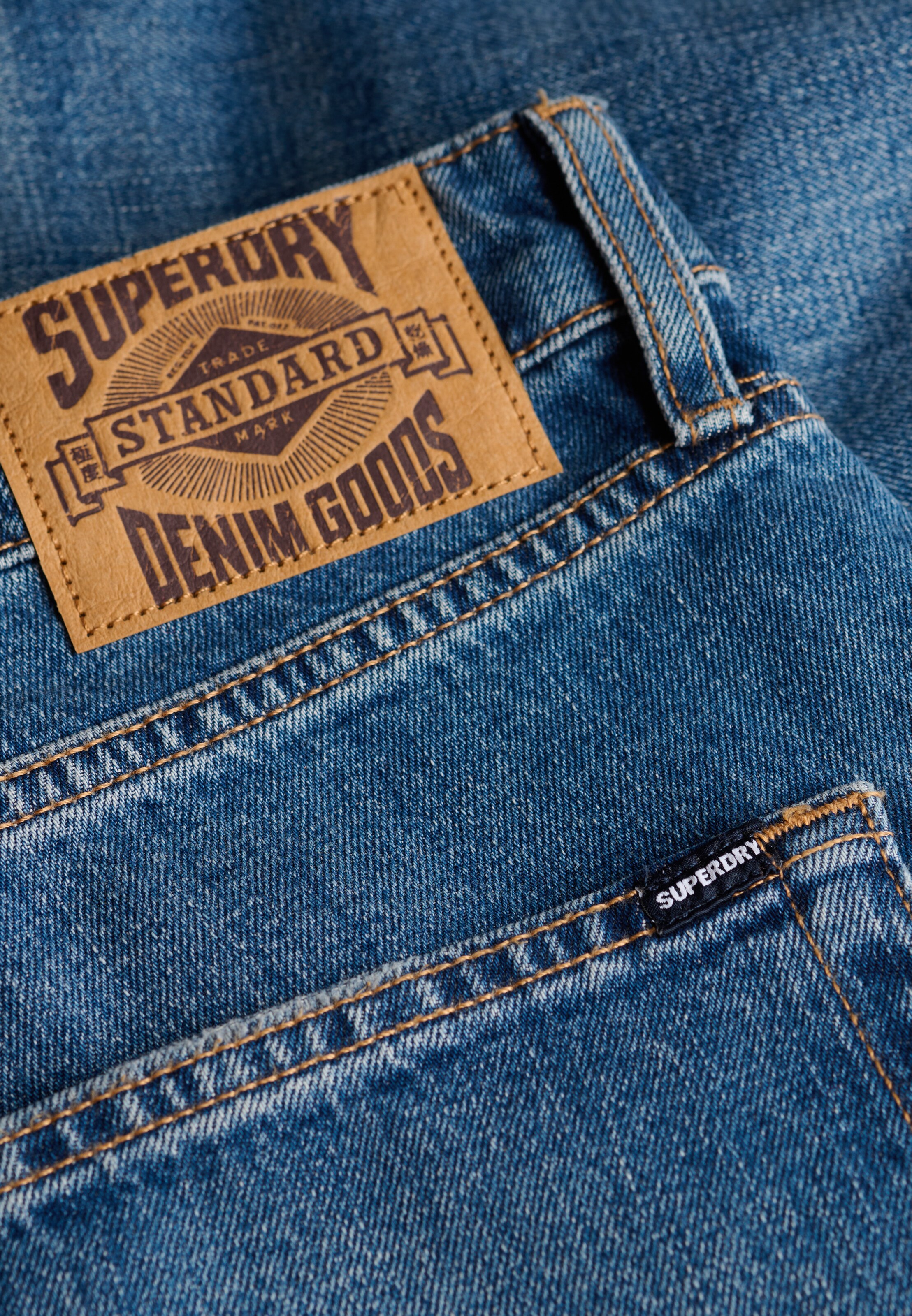 Superdry & Co Slim fit Jeans in Blue: front