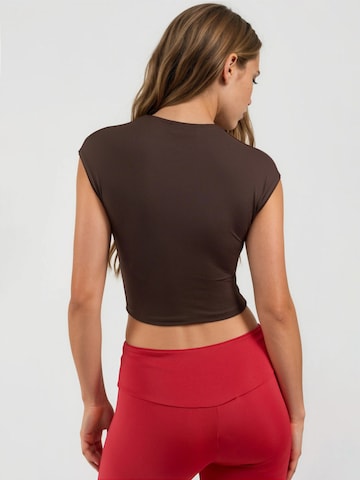 T-shirt Busem en marron