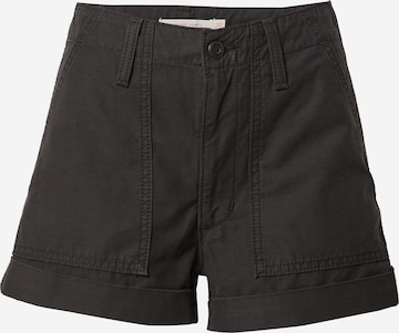 LEVI'S ® Szabványos Nadrág 'Ribcage Utility Short' - fekete: elől