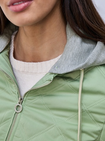 STREET ONE Övergångsjacka 'Diamond' i grön