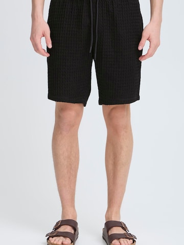 Kronstadt Loose fit Pants 'Earnest' in Black: front