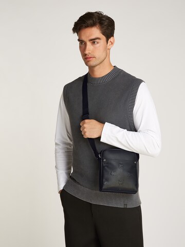 Calvin Klein Jeans Τσάντα ώμου σε μαύρο