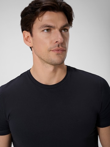 Ammann T-Shirt ' Close To You ' in Schwarz