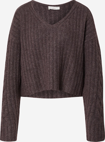 Guido Maria Kretschmer Collection Sweater 'Cybil' in Brown: front