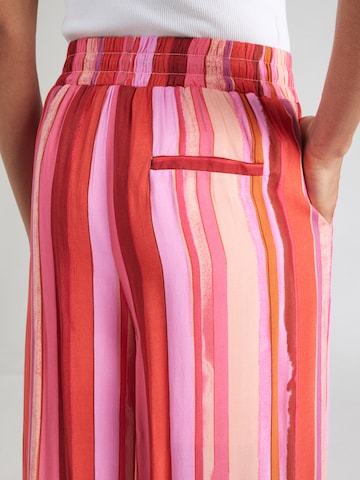 Hailys - Pierna ancha Pantalón 'Hi44lla' en rosa