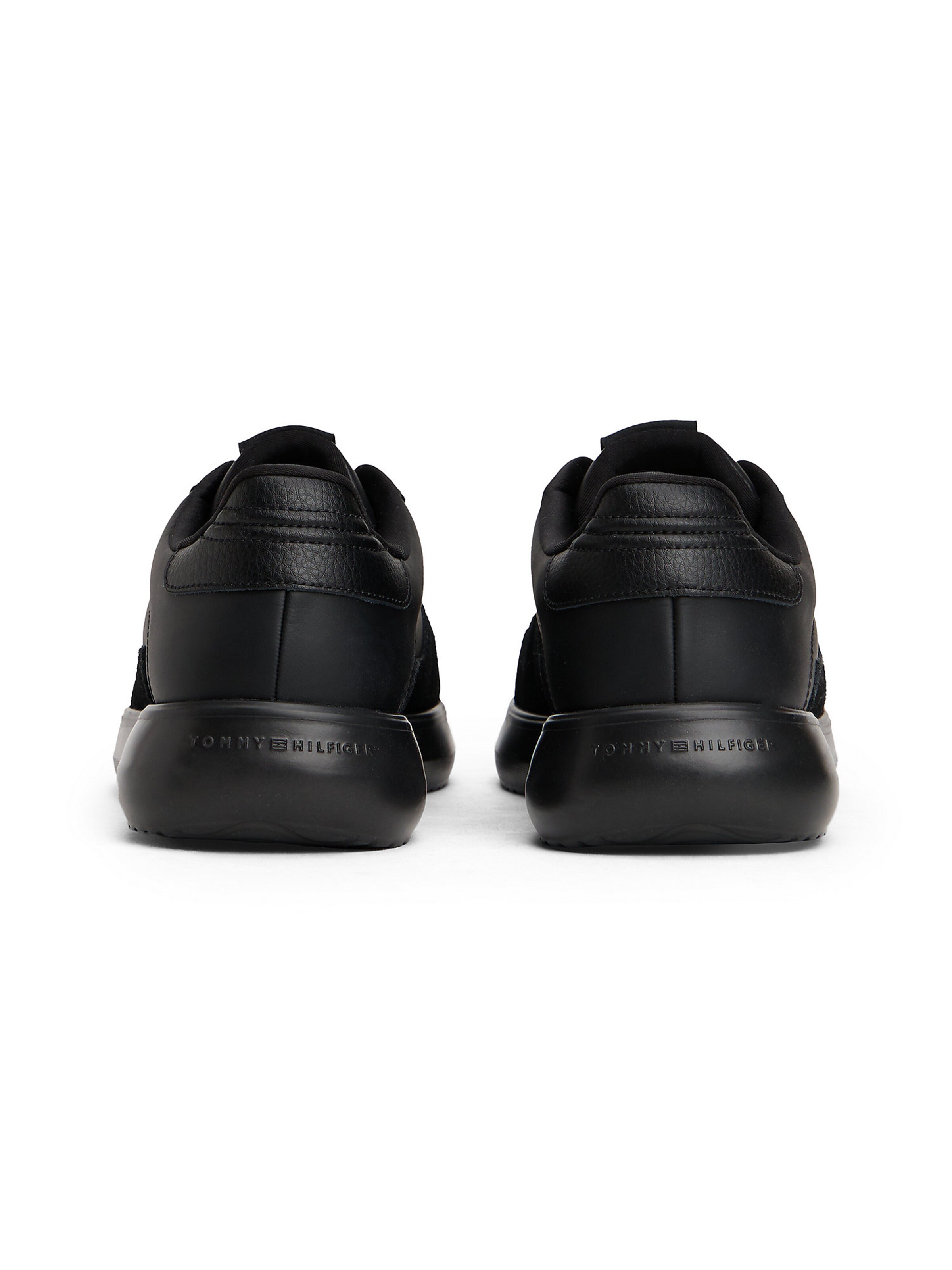 Baskets basses TOMMY HILFIGER en noir