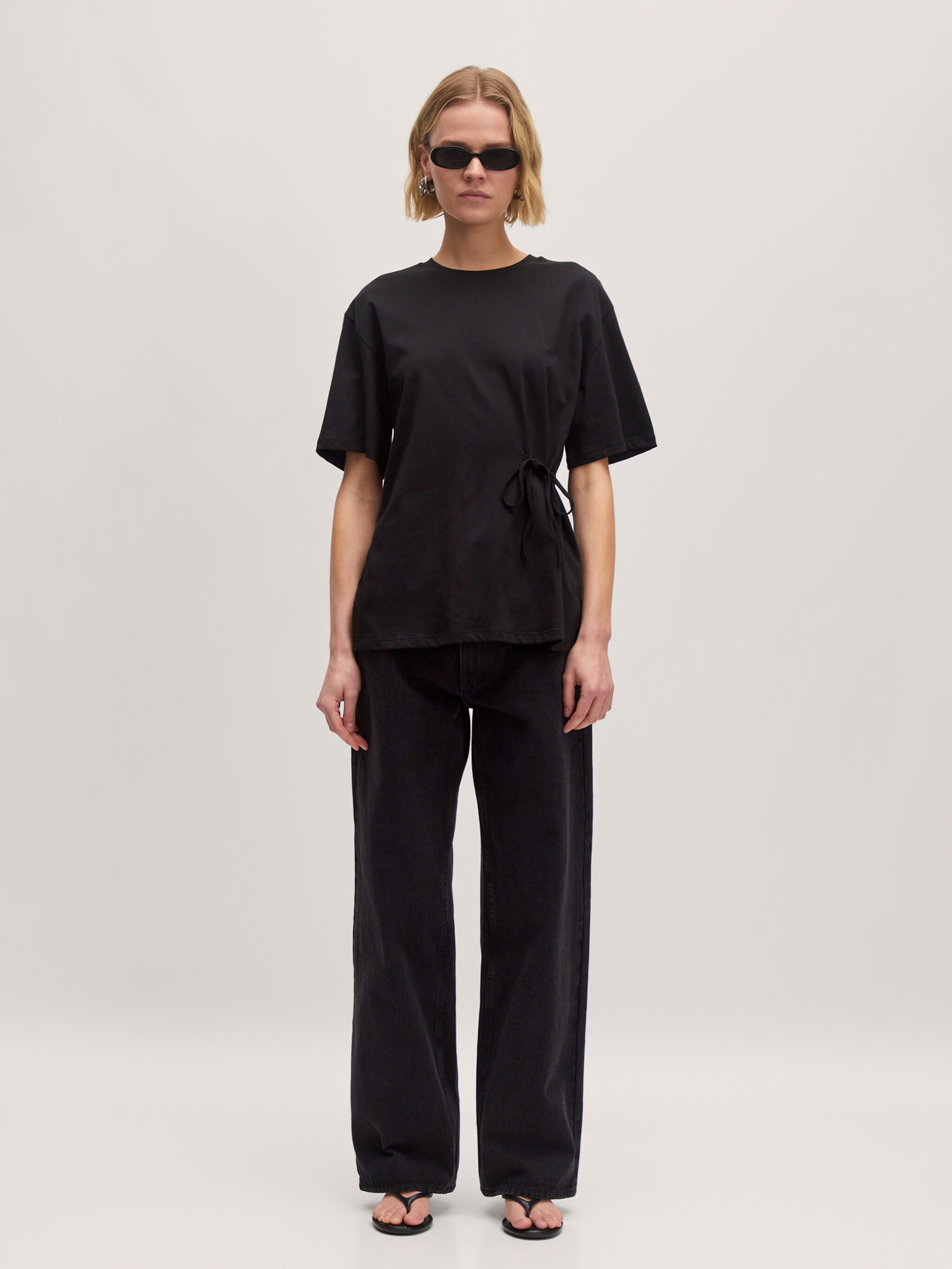 EDITED Produits T-shirt 'Rena' noir