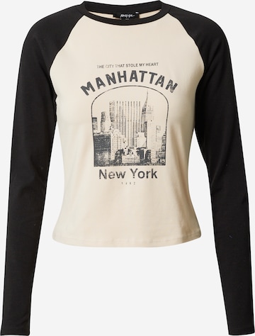 Nasty Gal T-shirt 'Manhattan' i svart: framsida