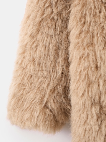 MANGO Zimní kabát 'Yeti' – béžová